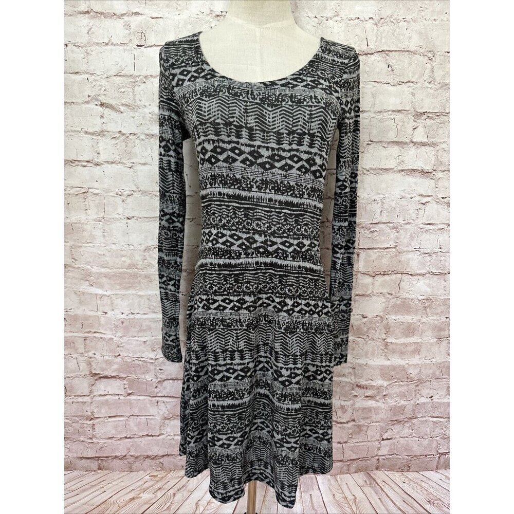 POOF Long Sleeve Dress Fit & Flare Gray Black Jersey Knit Size Small NEW